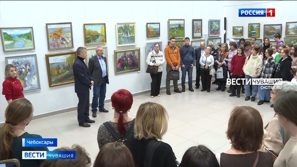 В Чебоксарах проходит выставка, посвященная творчеству Владимира Аксенова