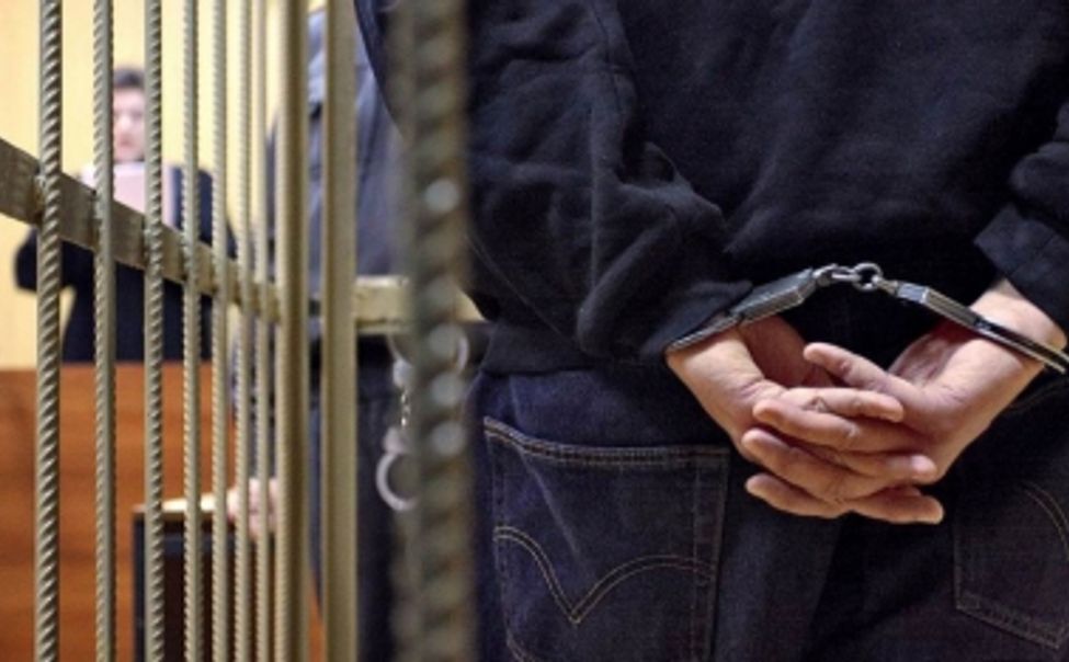 Житель Канаша отправится в тюрьму на 8 лет за убийство отца