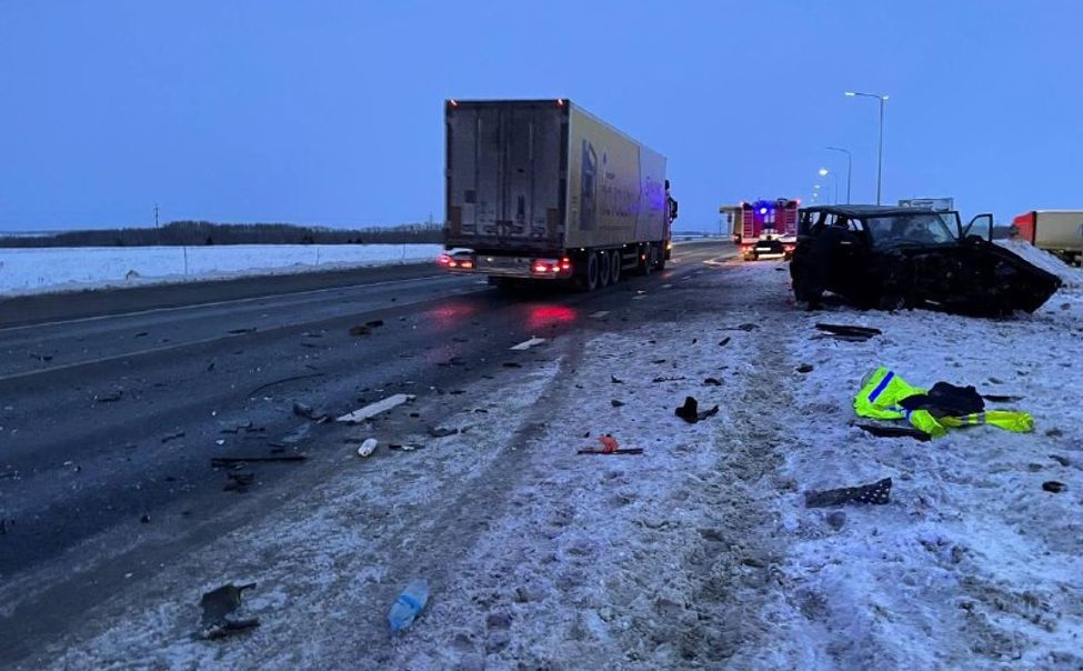 В Козловском округе пассажир УАЗ погиб при столкновении с фурой