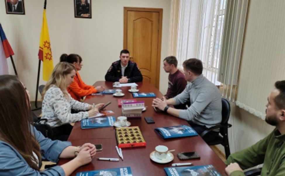 Полицейские Чебоксар привлекают блогеров к профилактике мошенничеств