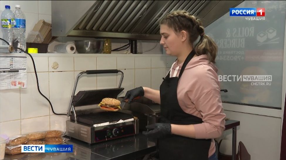 Предпринимательница из Чувашии создала уникальное авторское меню на основе зарубежного кино