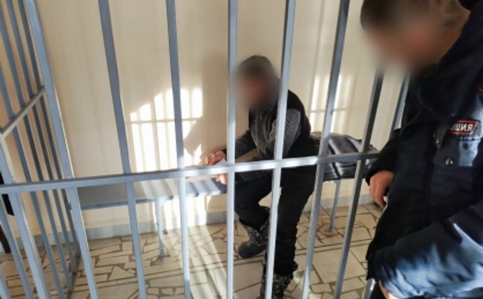 Житель Алатыря забил до смерти знакомого