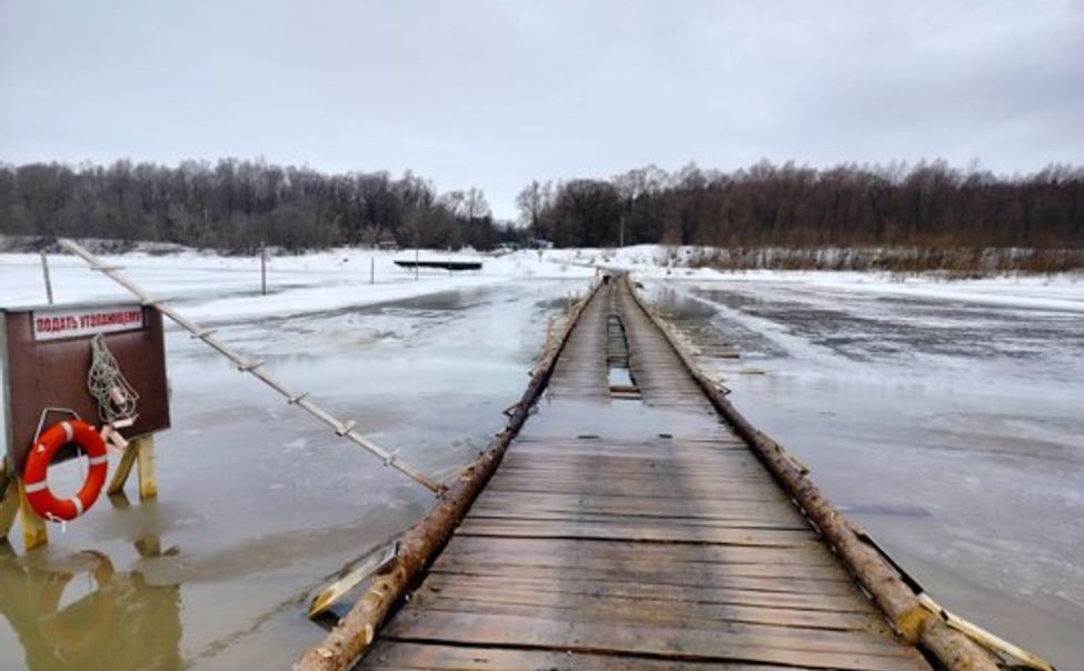 В Шумерле приступили к разбору зимней переправы через Суру
