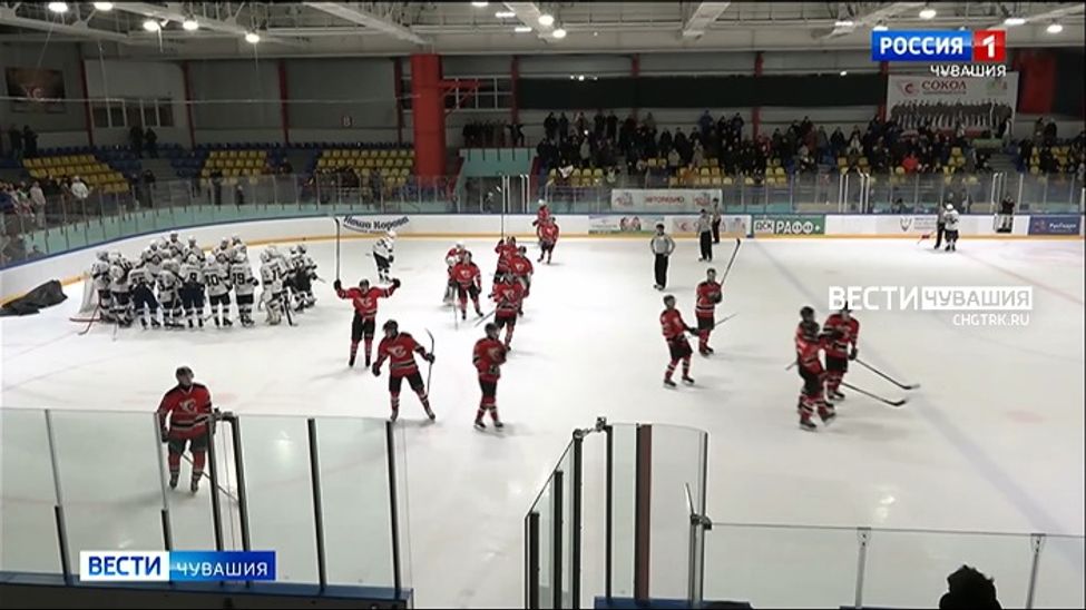 Хоккеисты новочебоксарского “Сокола” борются за путевку в четвертьфинал Национальной молодежной хоккейной Лиги