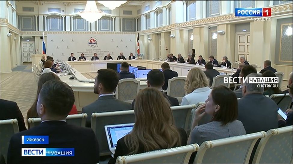 Чувашия поделилась опытом подготовки кадров на заседании Ассоциации законодателей ПФО