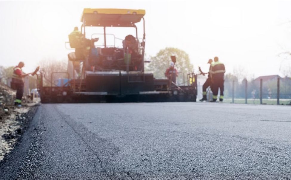 В Чебоксарах на устранении дорожных дефектов работают 5 бригад