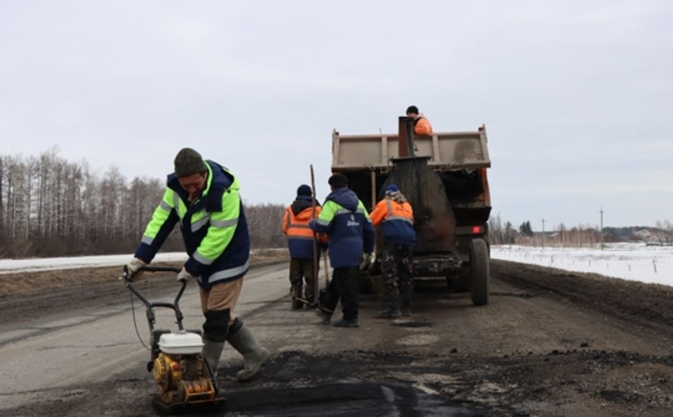 В Чувашии активизировали ямочный ремонт на дорогах