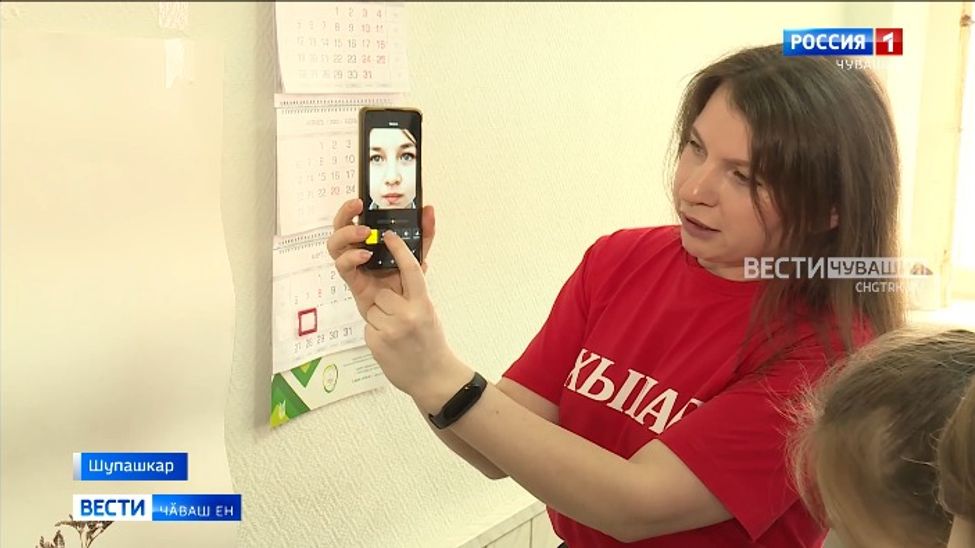 "Хыпар" хаҫат ҫамрӑк корреспондентсене йӑлана кӗнӗ слета йыхравларӗ