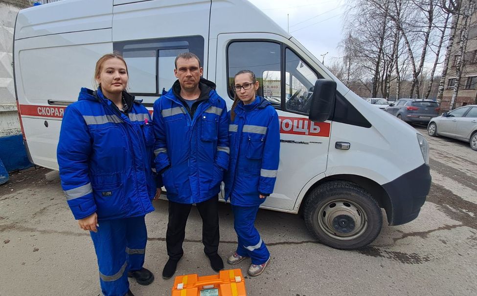 В Чувашии машина скорой помощи не смогла доехать до пациента по грунтовой дороге