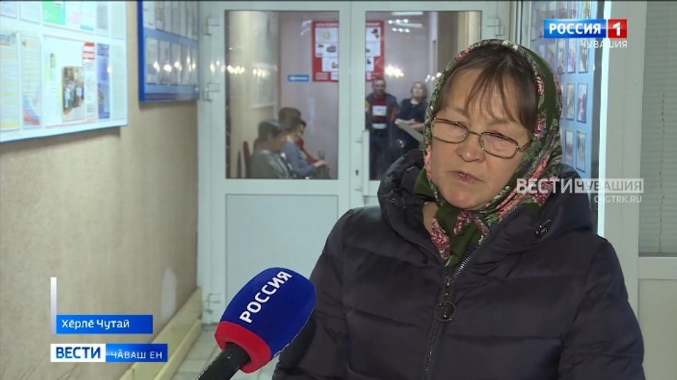 Раҫҫей Патшалӑх Думин депутачӗ Алла Салаева Хӗрлӗ Чутай тӑрӑхӗнчи шкулсен аталанӑвӗпе кӑсӑкланчӗ