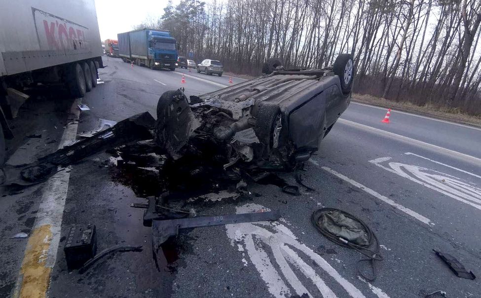 В Цивильском округе при столкновении трёх автомобилей пострадали пять человек 
