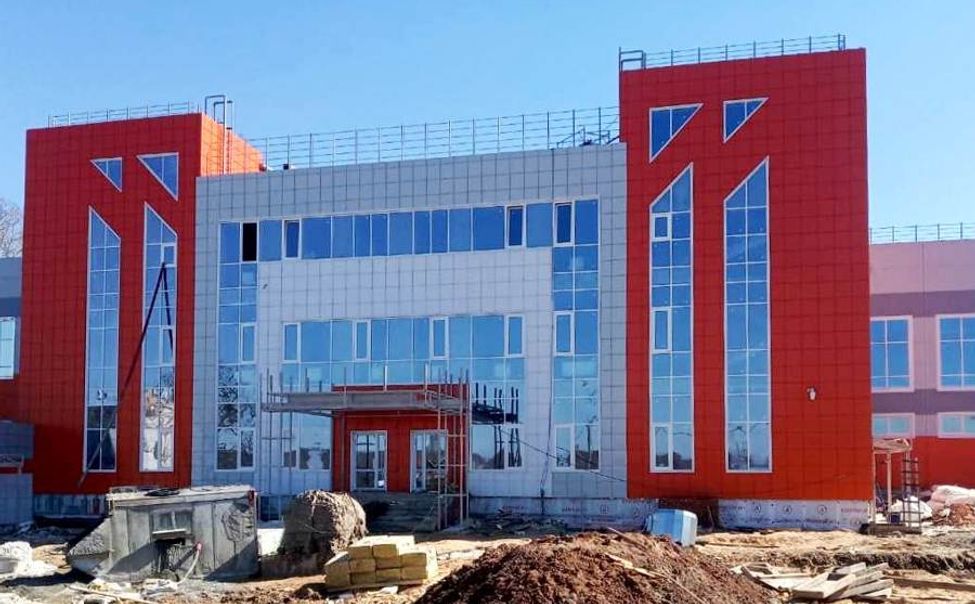 В Чувашии на стадионе «Волга» завершили облицовку фасада