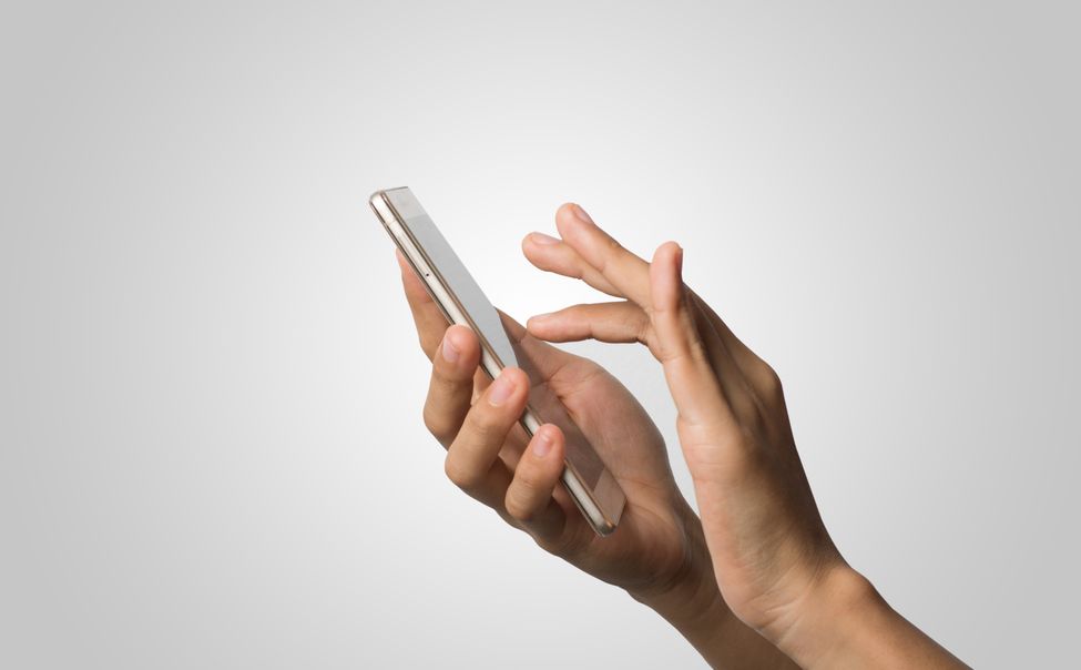 Новочебоксарец выложил интим-фото своей бывшей девушки в школьном чате ее дочери
