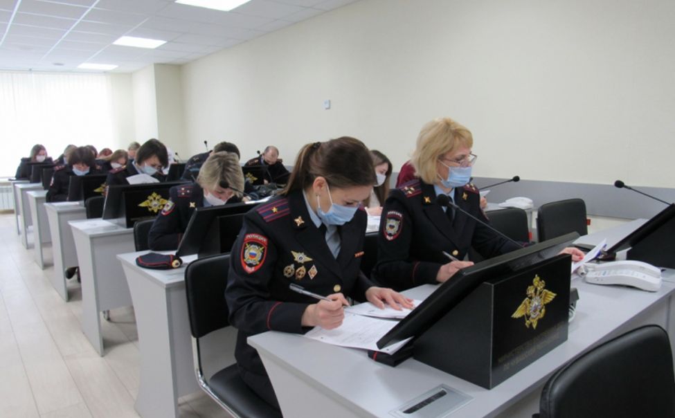 Сотрудники МВД по Чувашии написали «Диктант Победы»