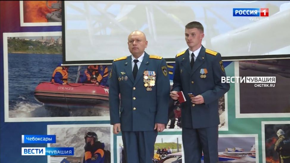 В Чувашии в преддверии профессионального праздника чествовали огнеборцев
