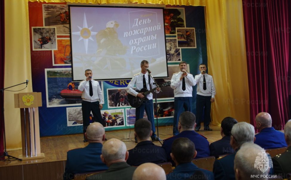 Чувашские спасатели отметили свой профессиональный праздник