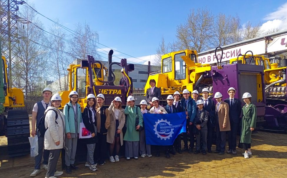 Предприятия Чувашии  за месяц посетили более 3000 учащихся