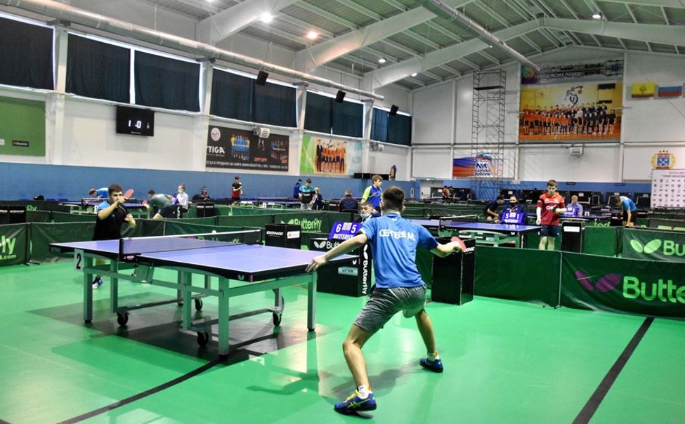 В Чувашии проходит чемпионат ФНТР по настольному теннису