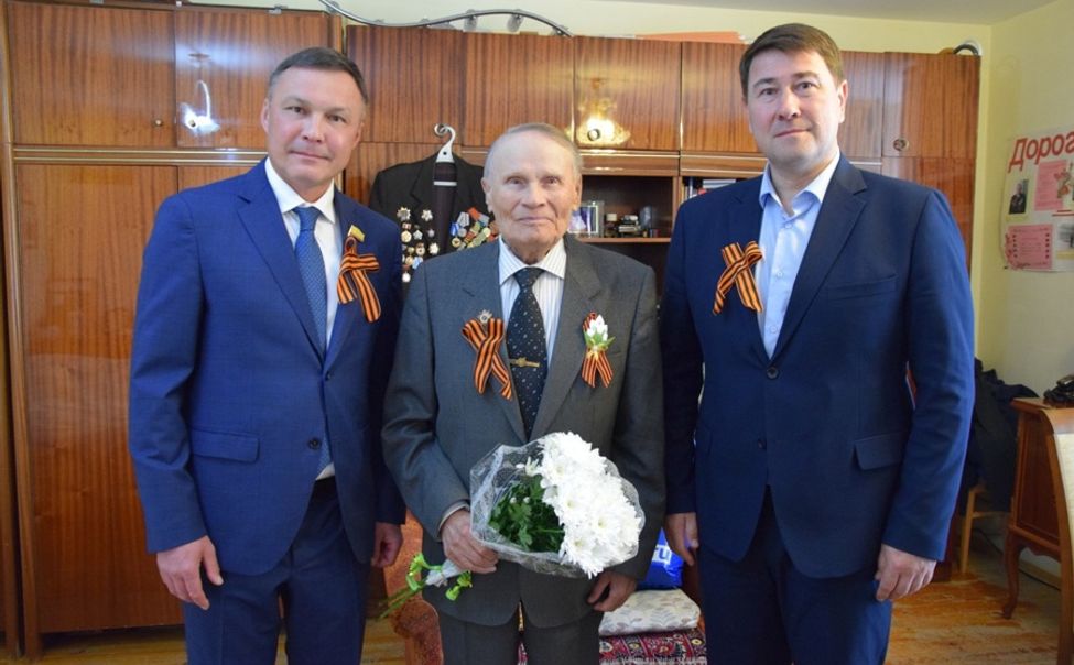 В Чебоксарах поздравляют ветеранов ВОВ