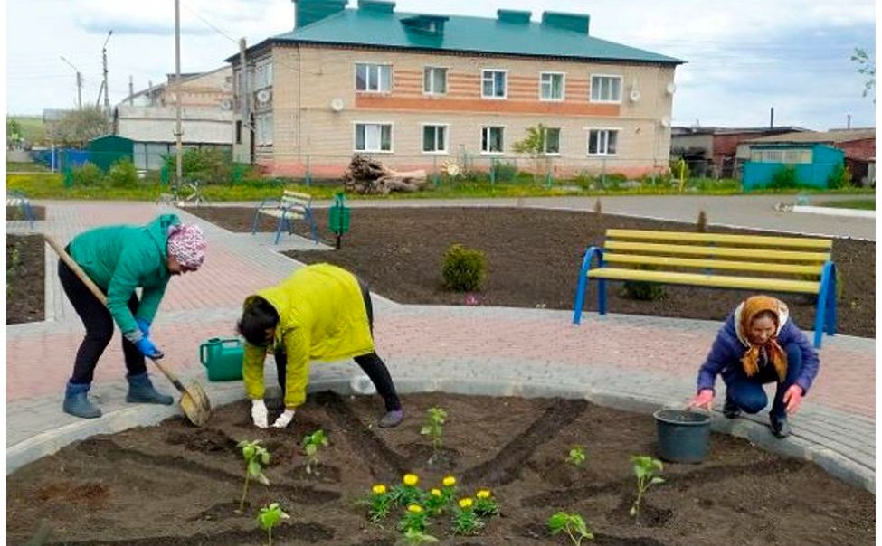В Чувашии для безработных создано более 3 тысяч рабочих мест для участия в общественных работах