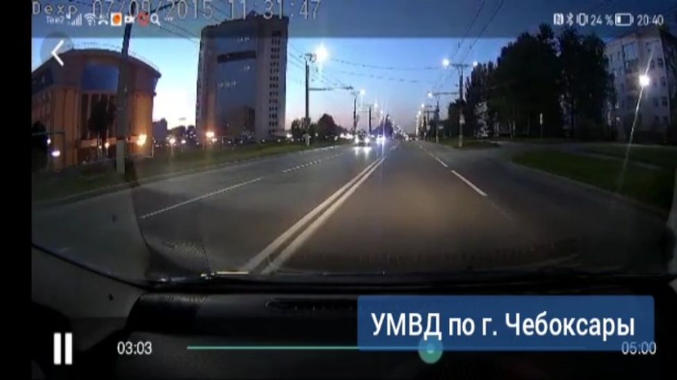 В центре Чебоксар мотоциклист сбил 16-летнюю девушку на пешеходном переходе