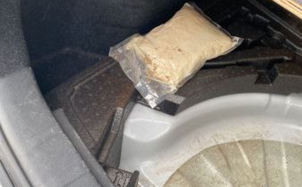 В Чувашии задержали иностранца, перевозившего через республику килограмм наркотиков