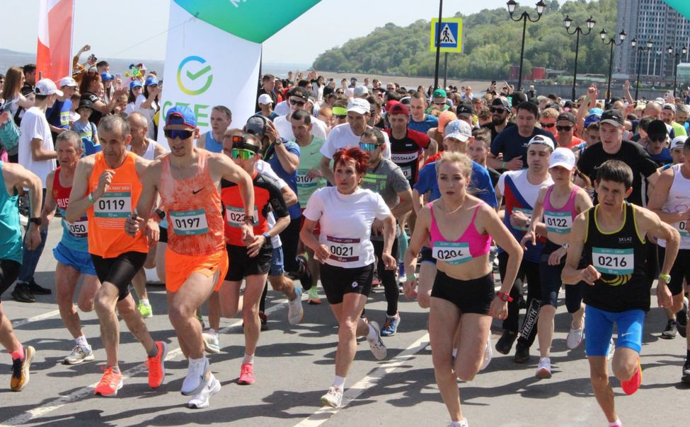 В Чебоксарах состоялся 10-й забег "Зеленый Марафон"