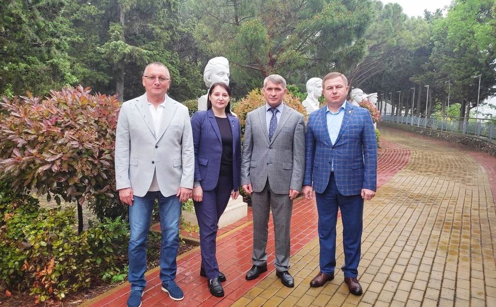 "Губернаторский лагерь" Чувашии  перенимает опыт "Артека" 