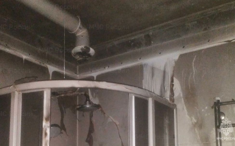 В квартире Новочебоксарска из-за короткого замыкания произошел пожар. Пострадала женщина