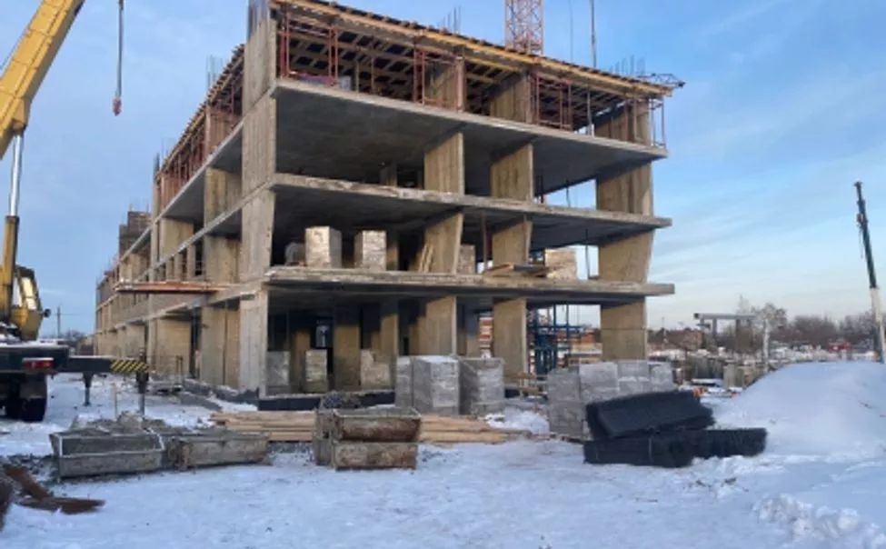 В Чебоксарах оштрафовали сотрудника стройфирмы, по вине которого серьезно пострадал рабочий