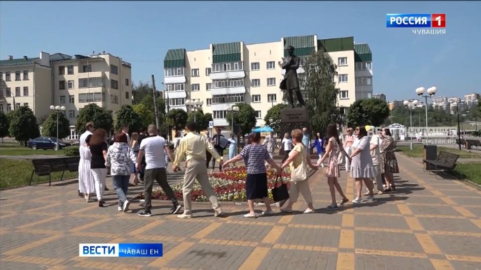 Республикӑра Константин Иванов ҫуралнӑранпа 133 ҫул ҫитнине паллӑ турӗҫ