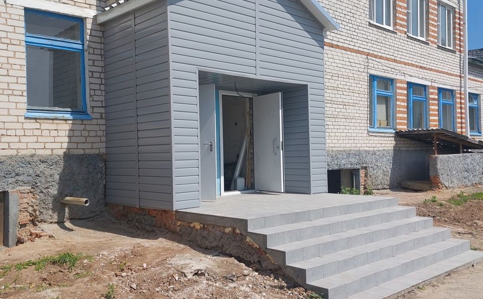 В Козловском округе завершается капремонт Карамышевской врачебной амбулатории