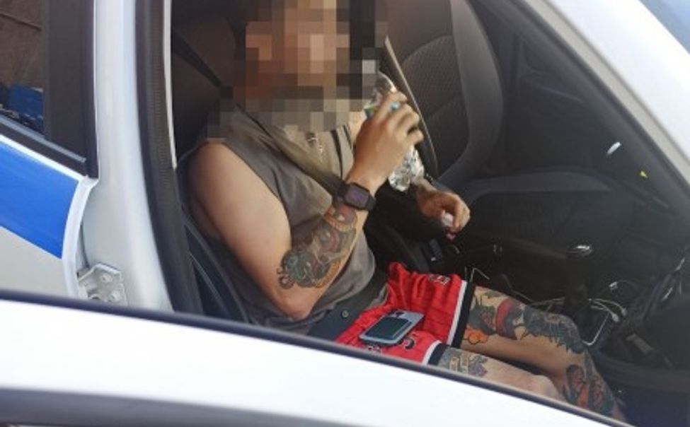 В Чебоксарах «сосисочник» на ходу обронил с мотоцикла девушку 