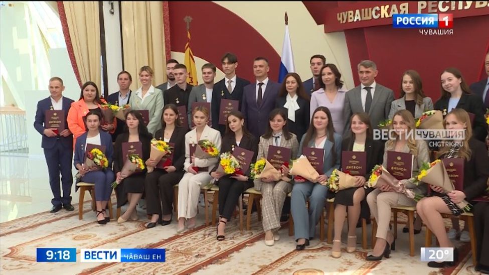 Пултаруллӑ хӗрсемпе каччӑсене - патшалӑх премийӗ