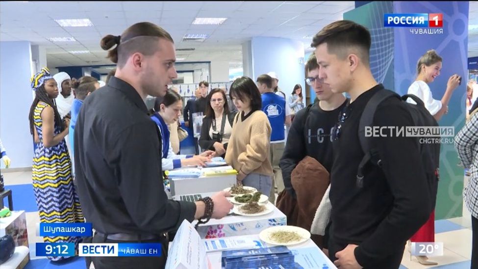 Ученӑйсем тата студентсем тӑрӑшнипе ӑнӑҫлӑ проектсем пурнӑҫланаҫҫӗ