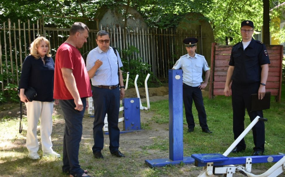 В Чувашии полицейские и общественники проверили лагерь «Березка»