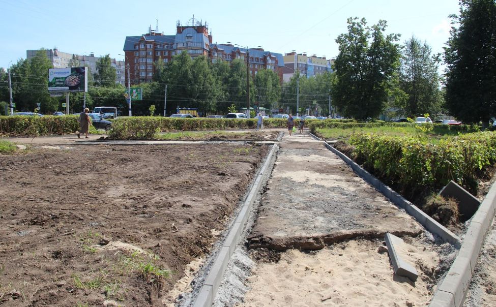В Новочебоксарске благоустраивают дворовые территории