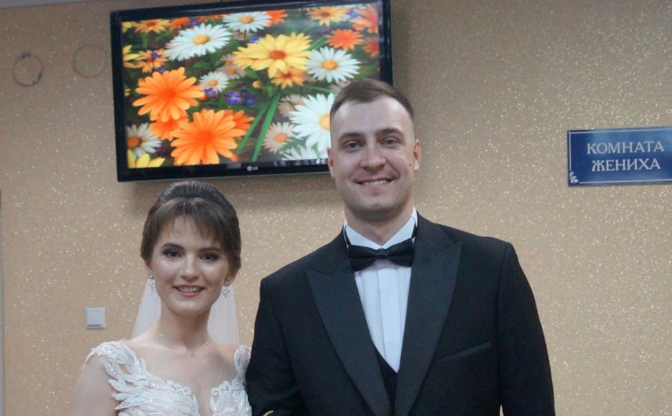 В Новочебоксарске зарегистрировали 300-ю юбилейную пару