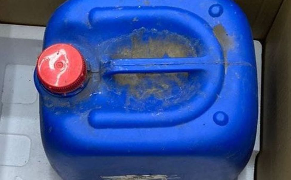 Чебоксарска вместо робота- пылесоса получила от маркет-плейса канистру с водой