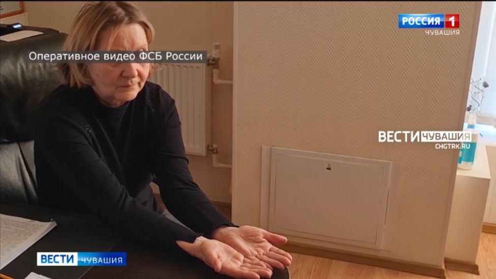 В Чувашии бывшую сотрудницу налоговой службы осудили за получение взяток