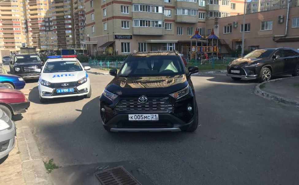 В Чебоксарах женщина за рулем иномарки сбила 6-летнего ребенка