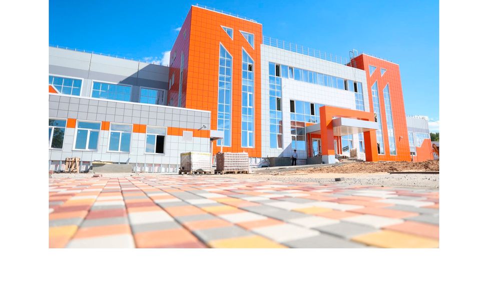 Реконструкция стадиона «Волга» идет с опережением почти в один год