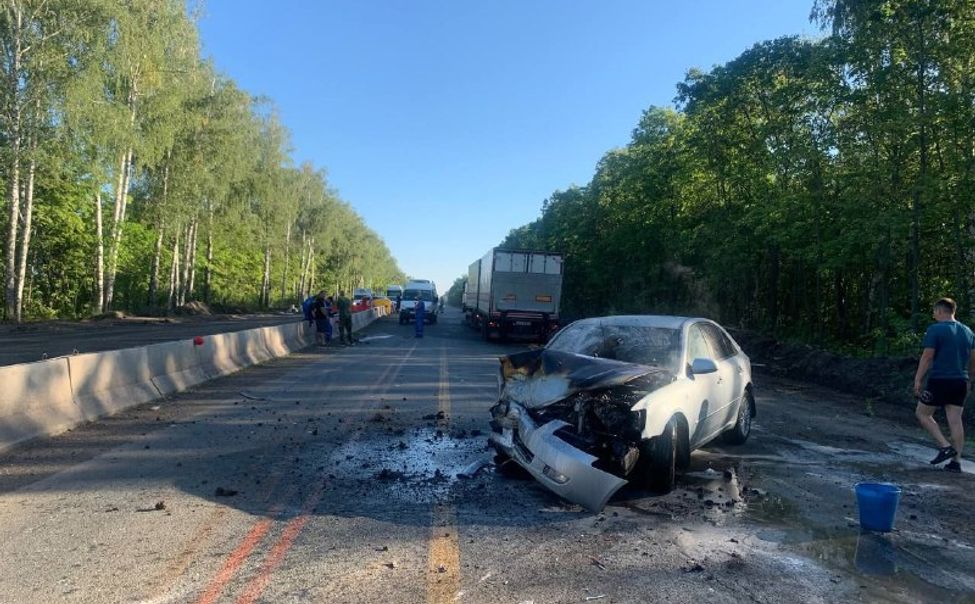 В Цивильском округе при столкновении двух легковушек погиб человек