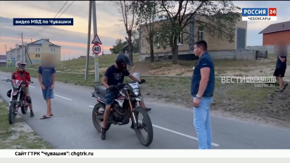 В Чувашии госавтоинспекторы и общественники провели совместный рейд 