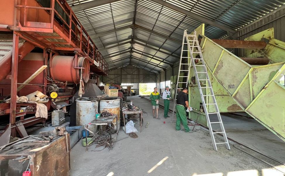 В Чувашии после 25-летнего простоя восстанавливают хмелеуборочный комплекс