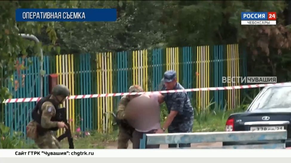 В Чебоксарах задержали мужчину, угрожавшегому полицейским гранатой