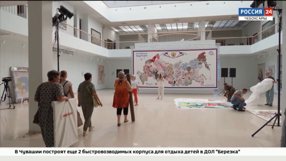 В столице Чувашии встречают участников выставки "Вышитая Россия"