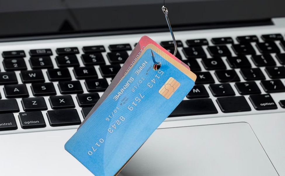 Банковские мошенники включили в схему семейные ценности