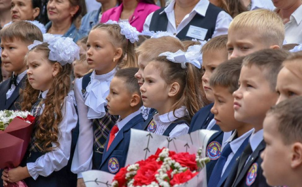 В Чувашии более 17,6 тысяч первоклашек сели за парты