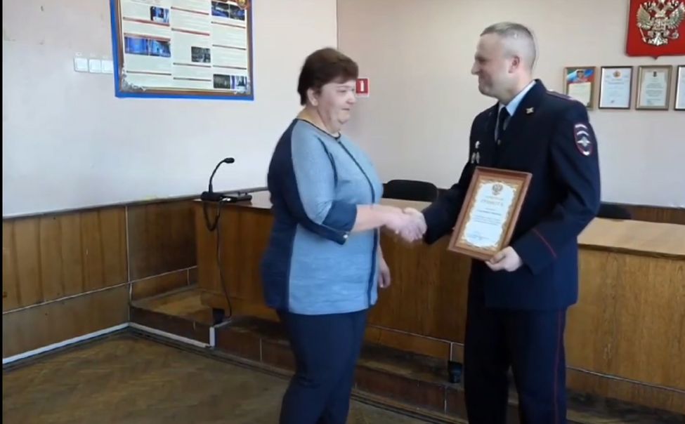 В Алатыре соцработница предотвратила мошенничество в отношении подопечной